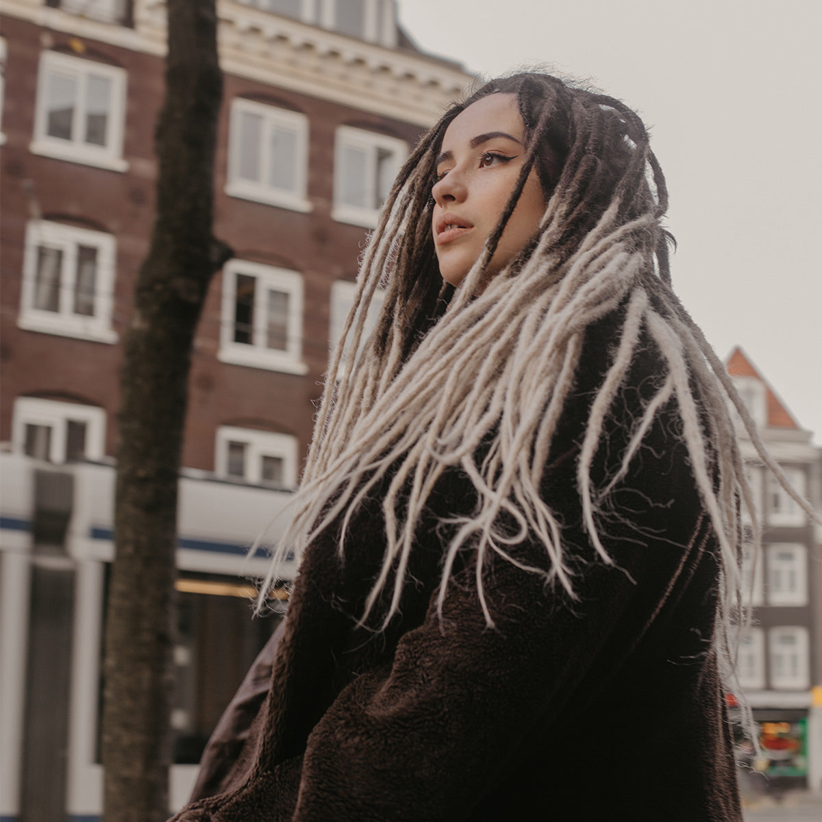 How do I best prepare for installing Synthetic dreads?