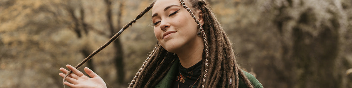 Romy with a dreadset of hazelnut dream, Dread removing