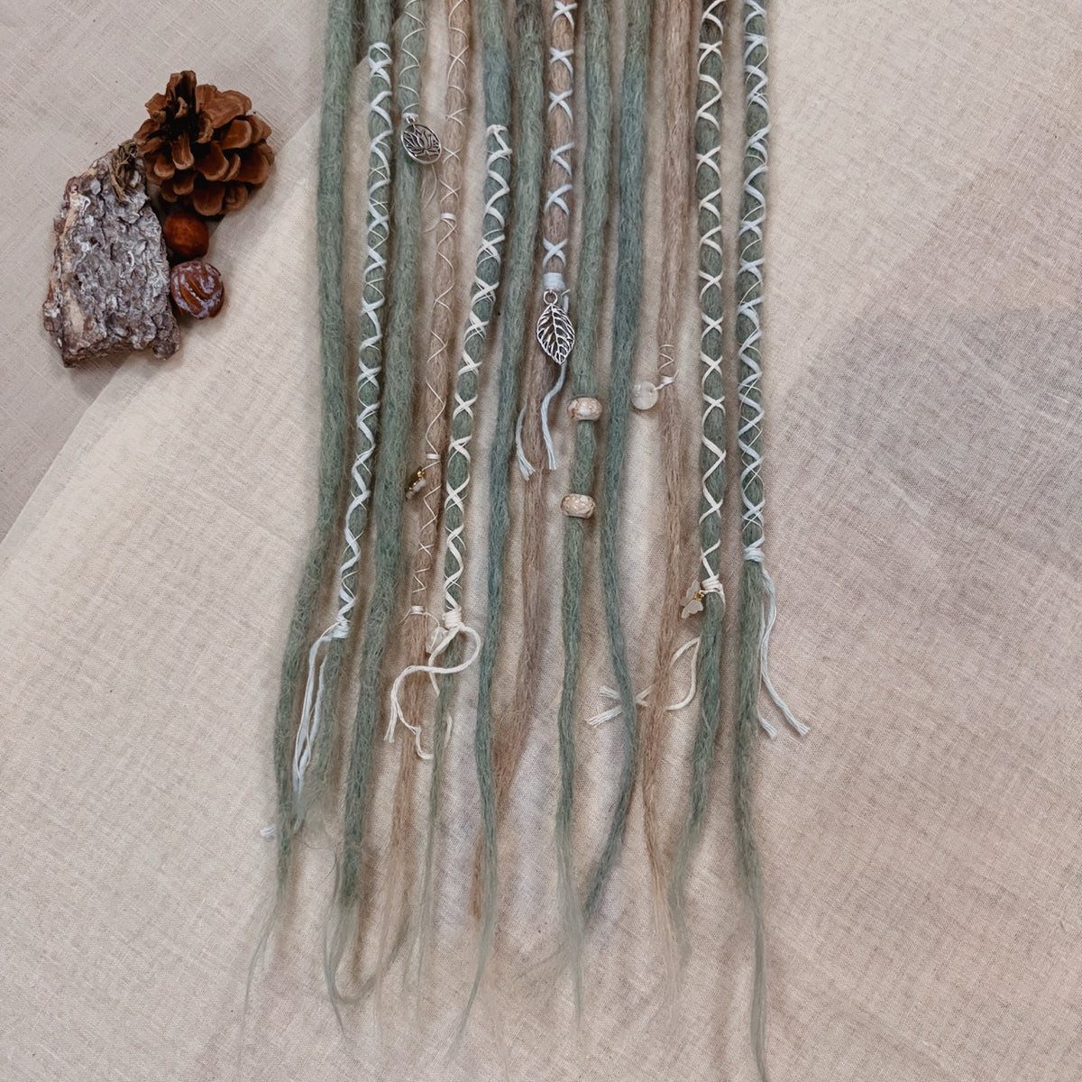 Accent Dreads Faded Mint