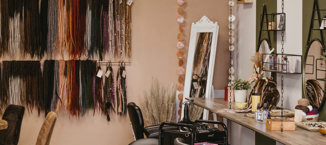 Consultation in Dreadshop Salon