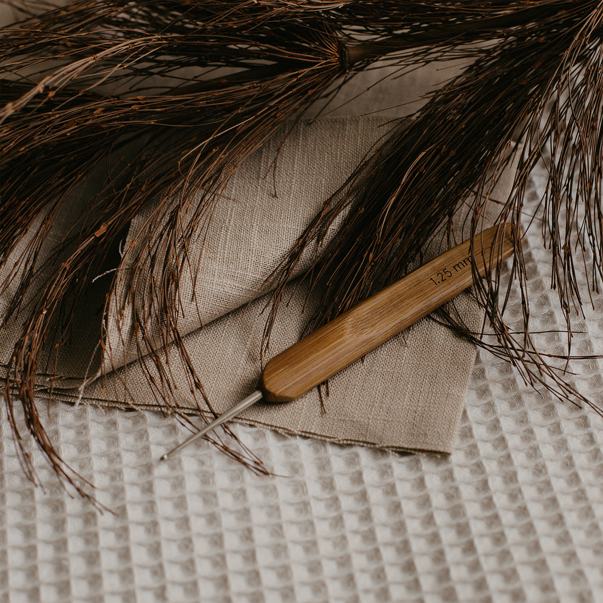 Dreadlock tools crochet hook
