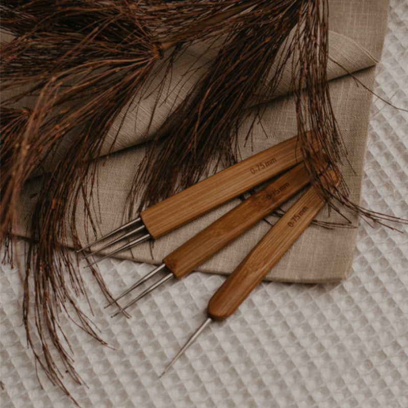 Dreadlock tools crochet hooks