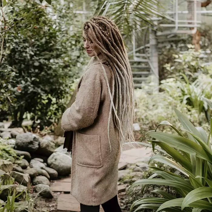 Emitsem wearing the dreadset Sand storm in Bum length, Dreadset Locks of Love Shop the look, dreadset full head, Dreadset original locks of love