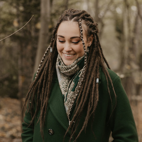 Romy wearing the dreadset Dark chocolate in Back length, Dreadset Locks of Love Shop the look, dreadset full head, Dreadset original locks of love