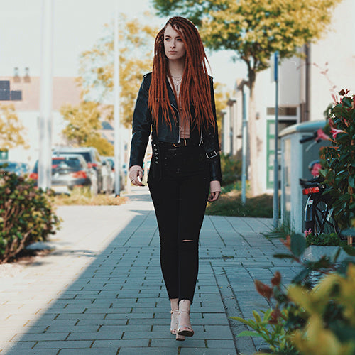 Emitsem wearing the dreadset Go ginger in Back length, Dreadset Locks of Love Shop the look, dreadset full head, Dreadset original locks of love