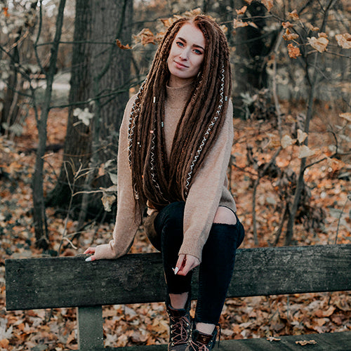 Emitsem wearing the dreadset Hazelnut dream in Bum length, Dreadset Locks of Love Shop the look, dreadset full head, Dreadset original locks of love