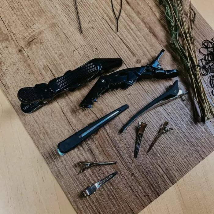 dreadlock installing tools