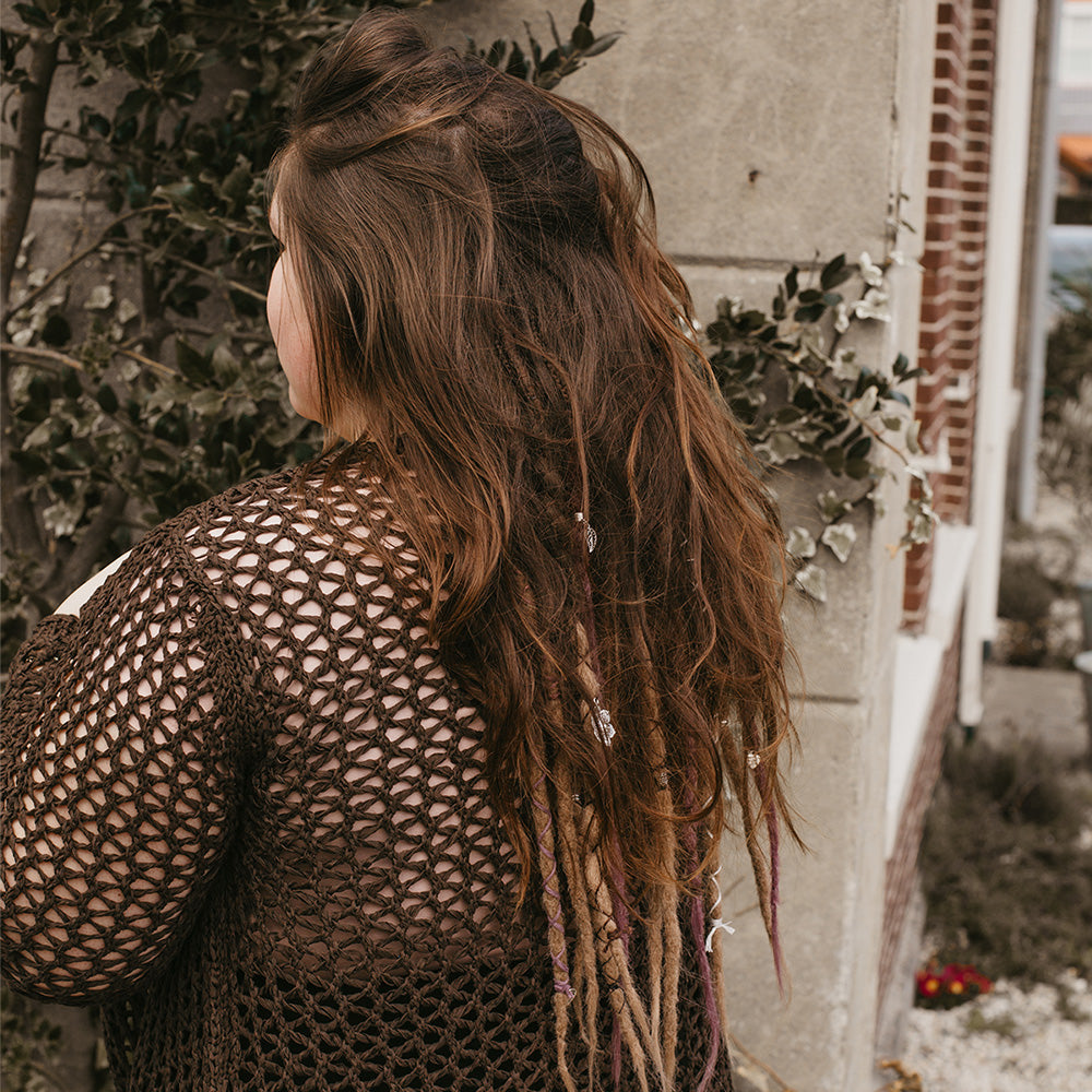 How can you properly prepare yourself for installing your Synthetic Dreadlock Extensions?