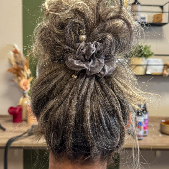 Real dreads with extensions, completely personalized