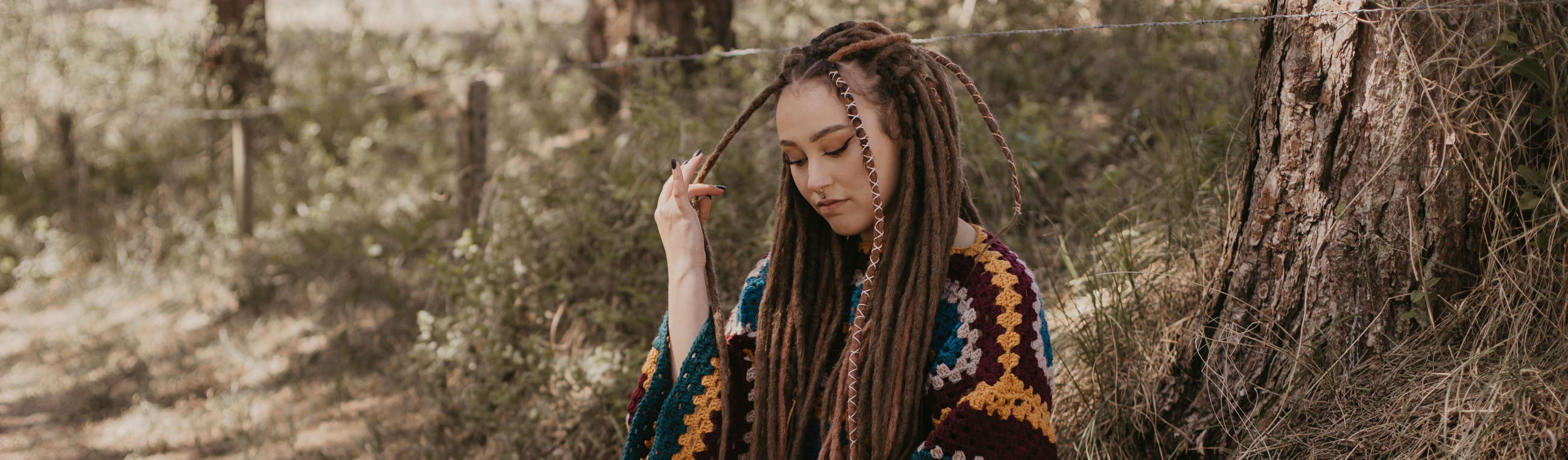 Romy with her hazelnut dream dreadset, Shop the look for this full head dreadset