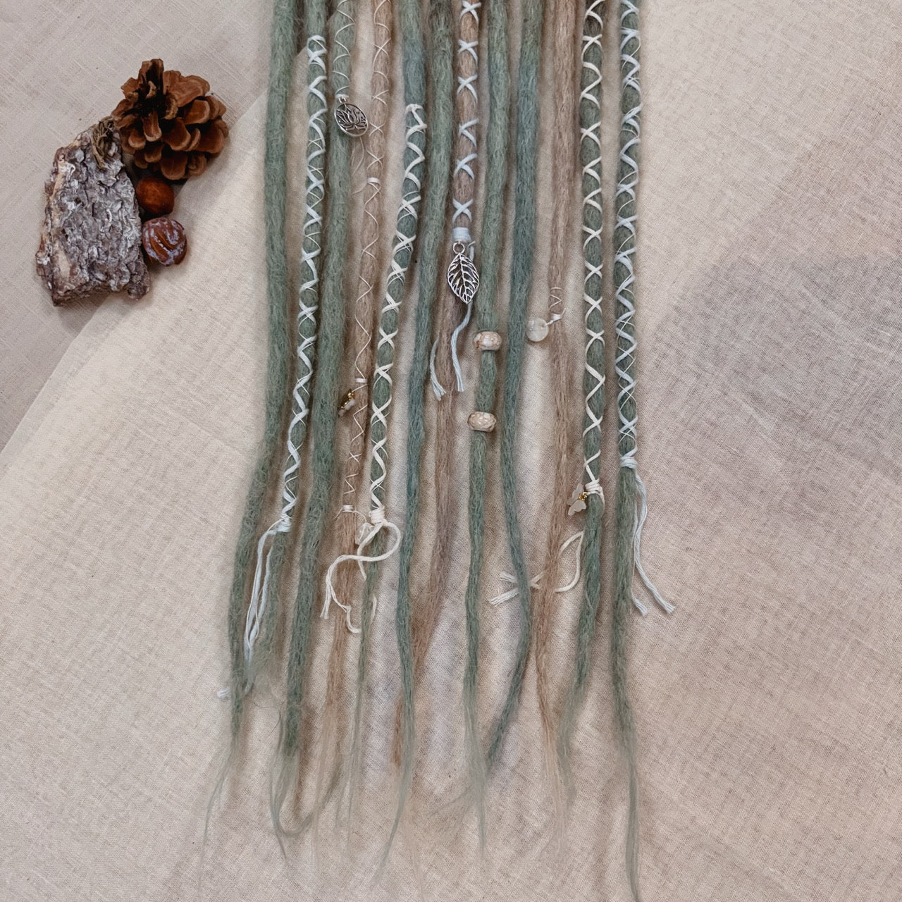 Accent Dreads Faded Mint