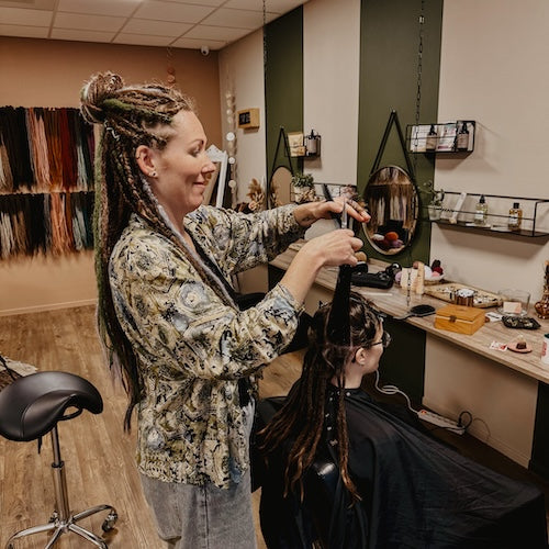 Rendez-vous Retravailler Dreadlocks Naturelles Partielles avec coupe de cheveux/ rasage (acompte)